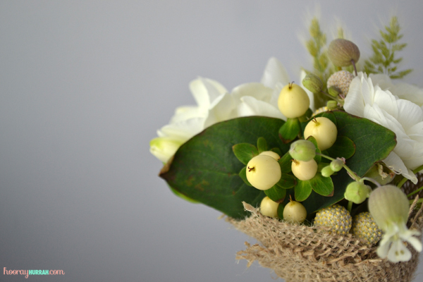 white-ranunculus-flowers-2